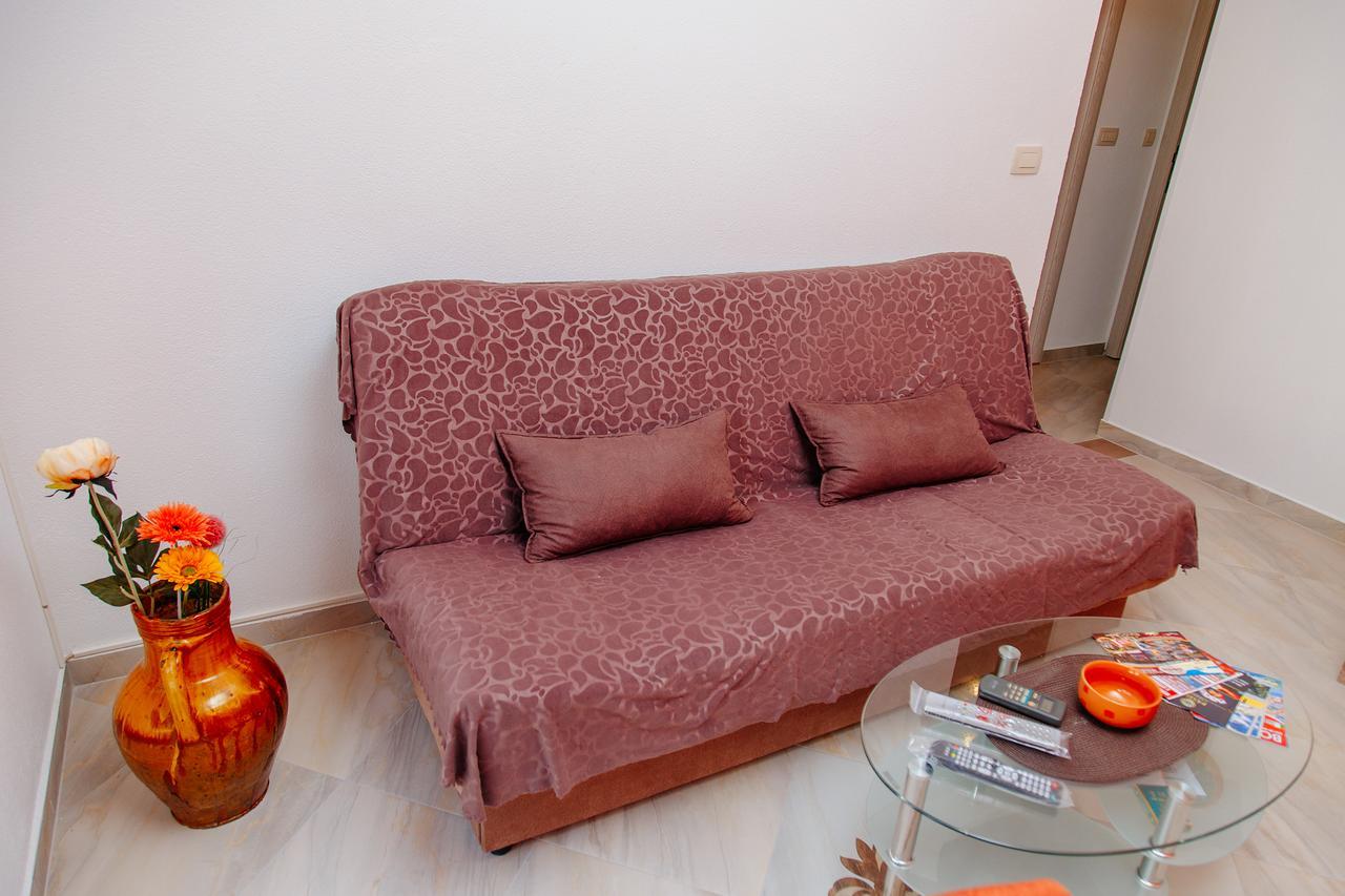 Apartmani Mozaici リサン エクステリア 写真