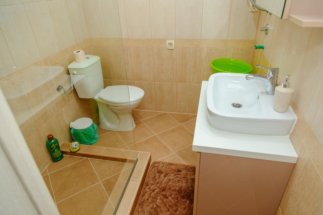 Apartmani Mozaici リサン エクステリア 写真